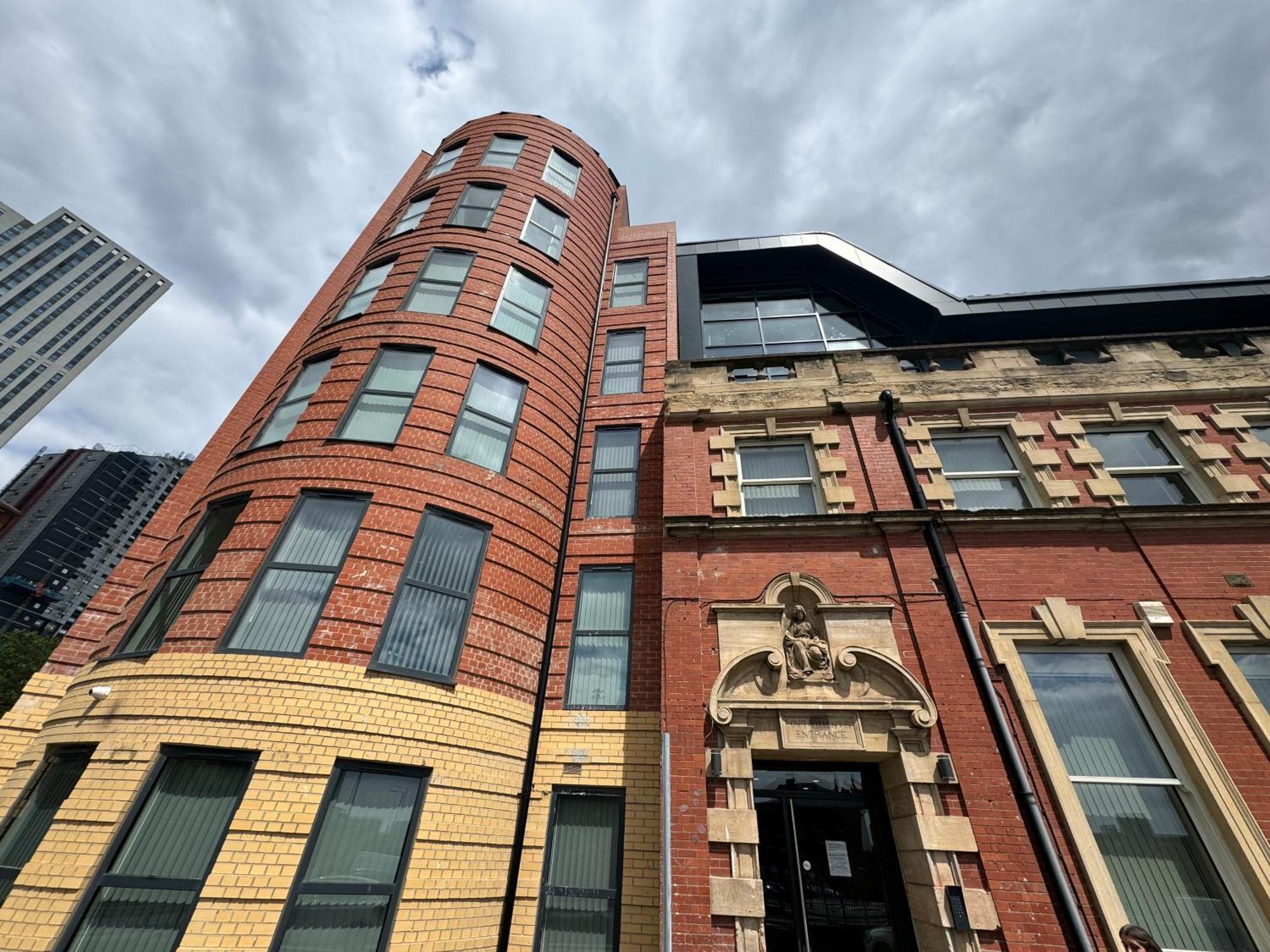 Harvey Nic'S & Designer Quarter 74 Ch Apartment Leeds  Exterior photo